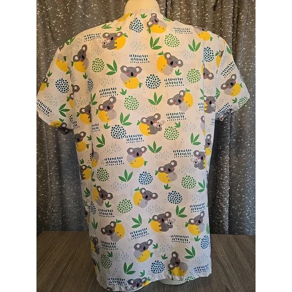 Divine Stretch By JDM White KOALA BEAR Lemon Scrub Top Short Sleeve Sz XL - Picture 2 of 6